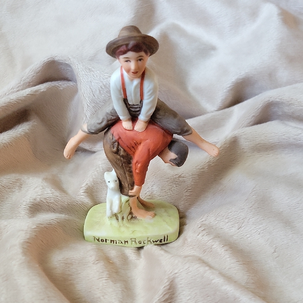 Norman Rockwell Red and Brown Art Sculpture